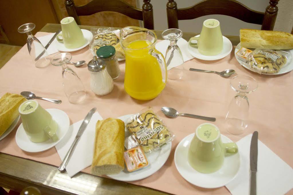 Hostal Ancora Lloret de Mar Ngoại thất bức ảnh